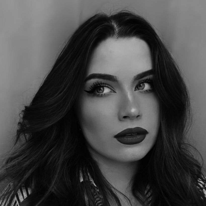 Headshot of Iguana Morozova